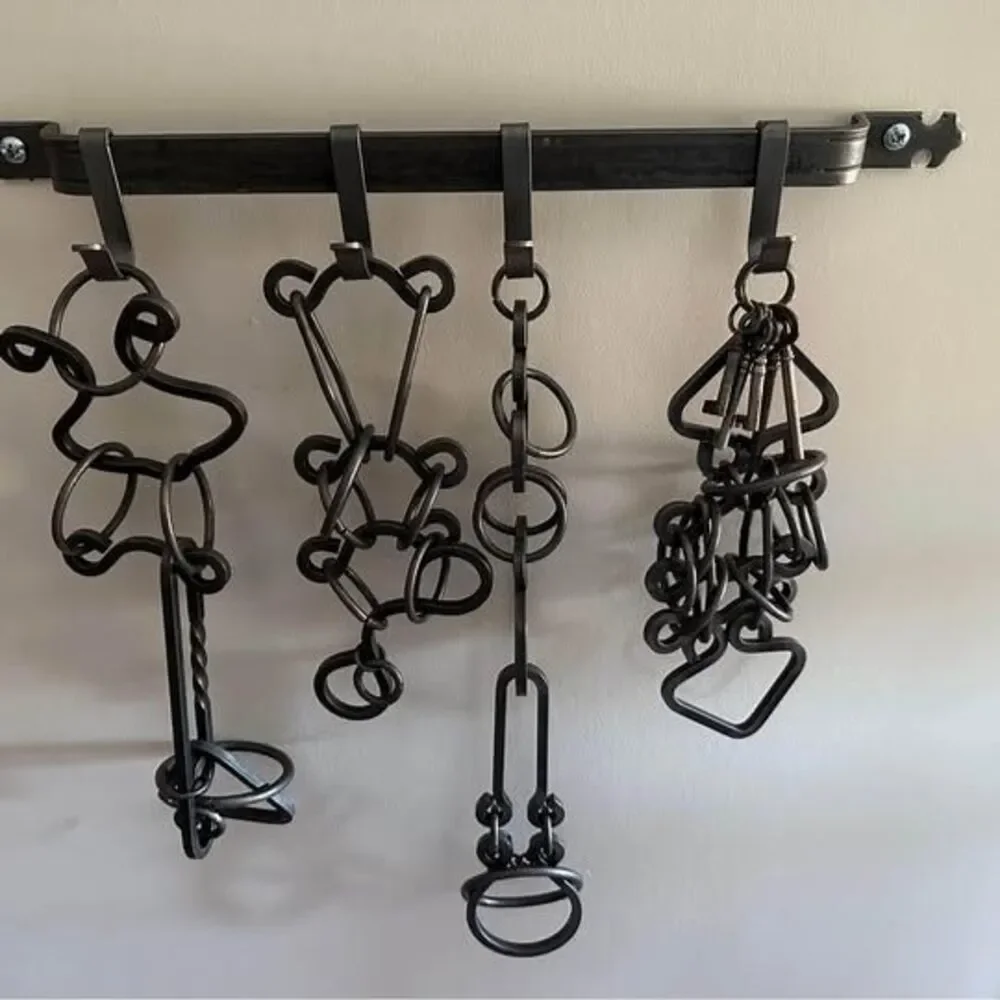 Unbranded hung this